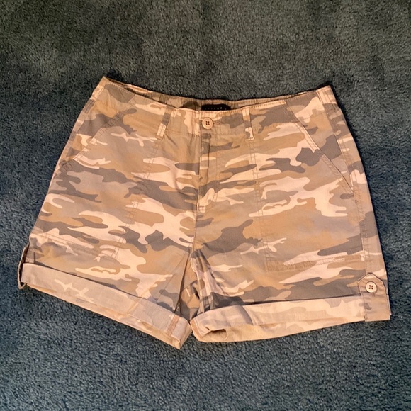 Sanctuary Army Shorts size L - Picture 1 of 8